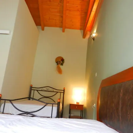 Thalia's Stone House Tatil Evi